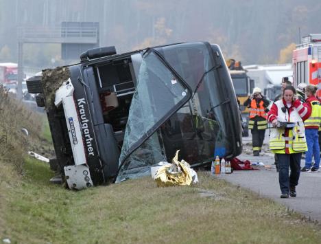 autobus-nesreca-austrija.jpg