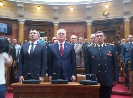 tomislav-nikolic-predsednik-skupstina-oficiri-skolovanje.jpg