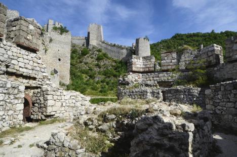 tvrdjava-golubac.jpg