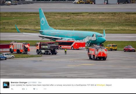 stutgart-aerodrom-avion-sleteo-s-piste.jpg