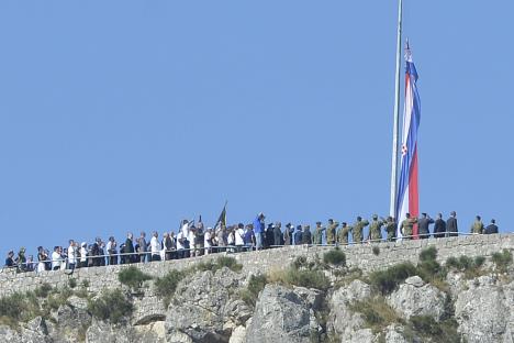 knin-oluja-proslava.jpg