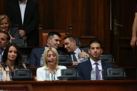 skupstina-ekspoze-aleksandar-vucic.jpg