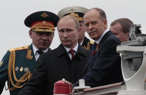 putin-sojgu-ap-9-maj-2014.jpg