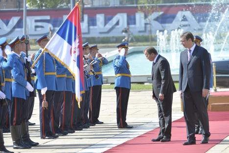 aleksandar-vucic-srbija-premijer-stefan-leven-svedska.jpg