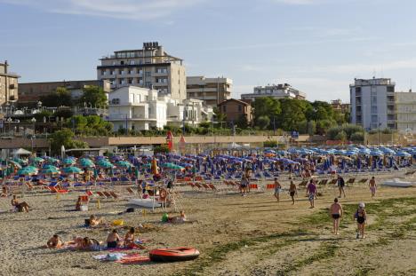 rimini-plaza-italija.jpg