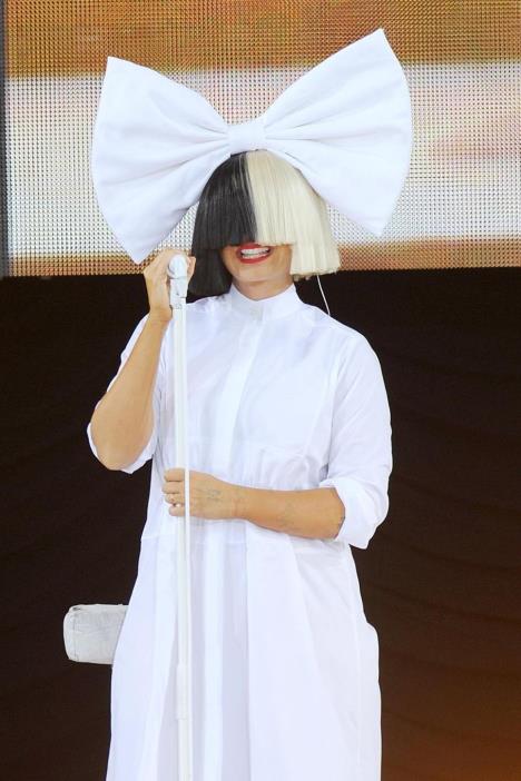 sia.jpg