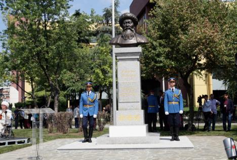 zambil-zabajev-spomenik.jpg