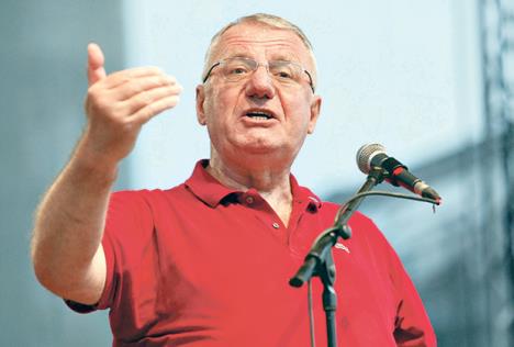 vojislav-seselj.jpg