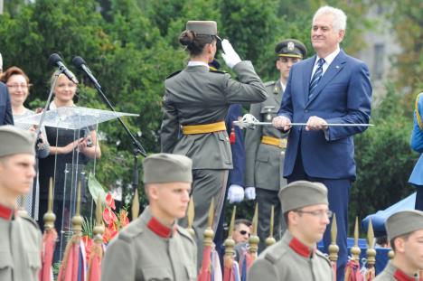 srbija-vojska-promocija-oficiri-defile-narodna.jpg