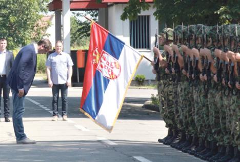 aleksandar-vucic-vojska.jpg