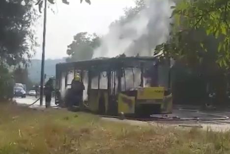 pozar-banjica-gsp-autobus.jpg