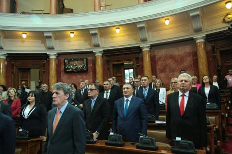 skupstina-srbije-poslanici-zasedanje.jpg