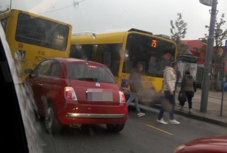 udes-sudar-zeleni-venac-autobusi-gsp.jpg