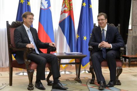 aleksandar-vucic-premijer-srbija-miro-cerar-slovenija.jpg