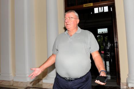 vojislav-seselj.jpg