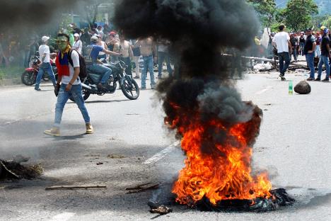 venecuela-protesti-demonstracije.jpg