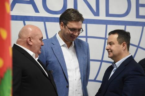 aleksandar-vucic-premijer-ivica-dacic-sef-diplomatije.jpg