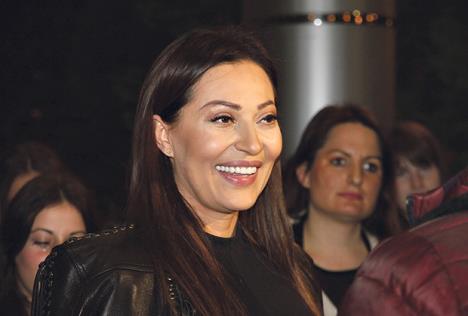 svetlana-ceca-raznatovic-zubi-novi-zubi-osmeh.jpg