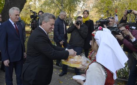 tomislav-nikolic-predsednik-srbija-djordje-ivanov.jpg