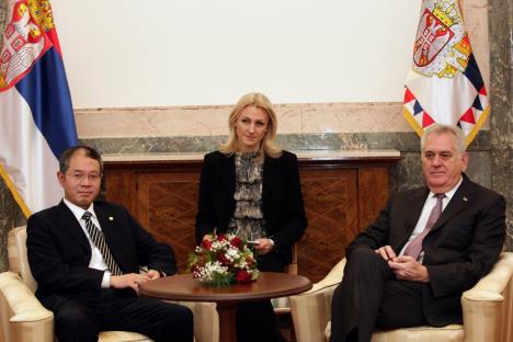 tomislav-nikolic-predsednik-predsednistvo-sastanak.jpg