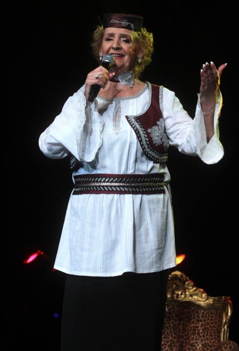 lepa-lukic-koncert-sava-centar-gosti.jpg