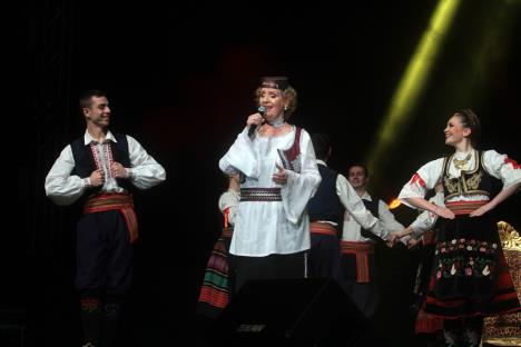 lepa-lukic-koncert-sava-centar-gosti.jpg