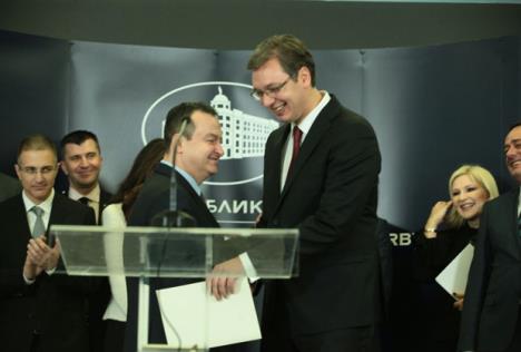 aleksandar-vucic-ivica-dacic-100-dana-rada-vlade.jpg