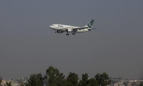 avion-pakistan-internesenel-erlajnz.jpg