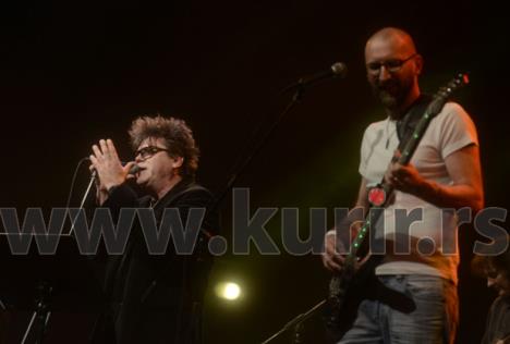 crvena-jabuka-koncert-sava-centar-beograd.jpg