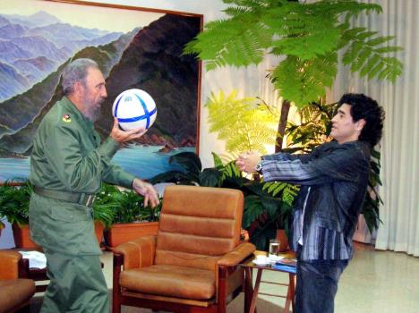 fidel-kastro-dijego-maradona.jpg