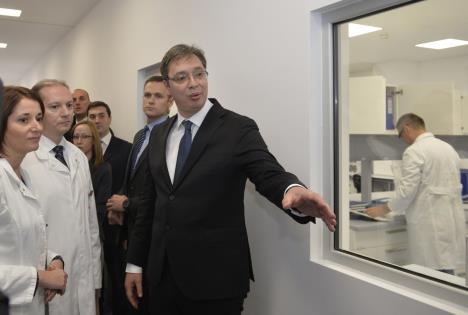 aleksandar-vucic-premijer-hemofarm-decenija-jubilej.jpg