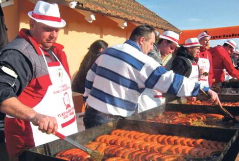 medjunarodni-festival-hurke-i-kobasice-kanjiza-kobasice.jpg