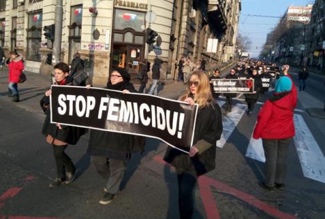 zene-u-crnom-protest-protiv-nasilja.jpg