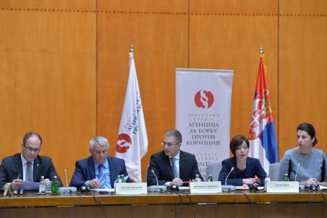 nebojsa-stefanovic-tatjana-babic-agencija-za-borbu.jpg