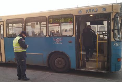 autobus-novi-sad-vukao-devojku.jpg