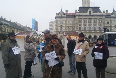 minut-tisine-petarde-protest-novi-sad.jpg