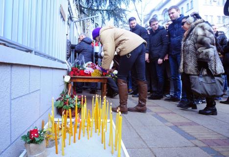 knjiga-zalosti-ruska-ambasada-beograd-andrej-karlov.jpg