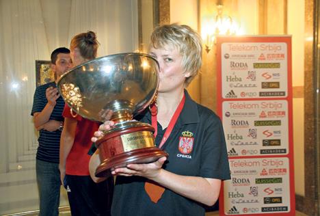 marina-maljkovic-zene-i-sport-mok-okss-trofej-nagrada.jpg