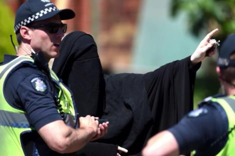 australija-melburn-policija-burka.jpg