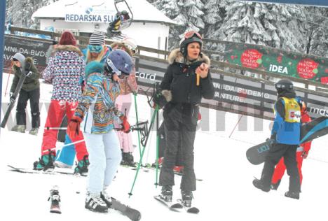 snezana-dakic-suzana-peric-kopaonik-cerke-sneg.jpg