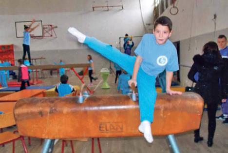 uros-grujic-decak-gimnasticar-klub-toplicanin-prokuplje.jpg