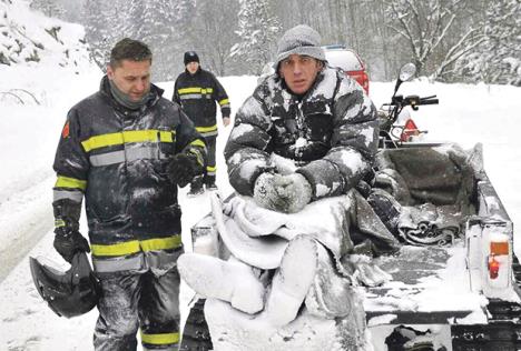 policajci-sektor-za-vanredne-situacije-spasavanje.jpg