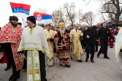 aleksa-dragas-vojna-akademija-casni-krst-plivanje.jpg