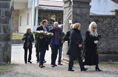 alen-glavovic-posecuje-grob-srdjana-aleksica-29.01.2017.-.jpg