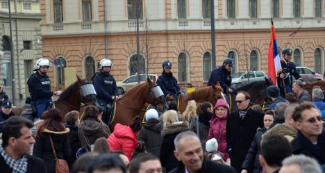 nebojsa-stefanovic-donacija-vozila-policija.jpg