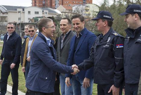 policija-u-zajednici-mirijevo-ministar-nebojsa-stefanovic.jpg