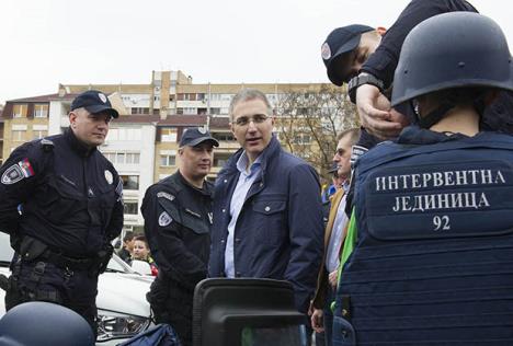 policija-u-zajednici-mirijevo-ministar-nebojsa-stefanovic.jpg