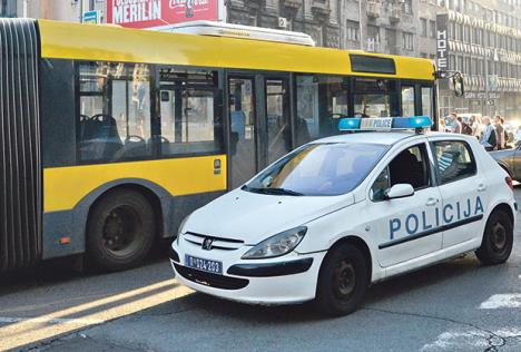 autobus-policija-saobracaj.jpg