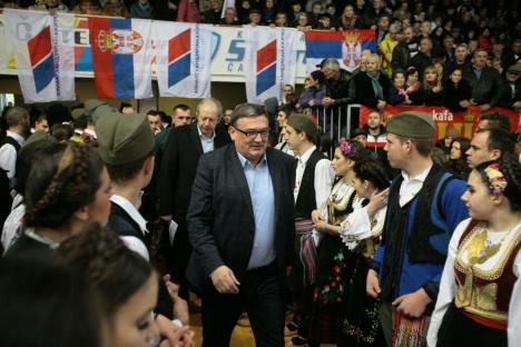 miting-vucic-sns-cacak.jpg
