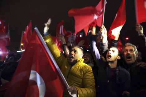 holandija-roterdam-turska-turci-protest.jpg